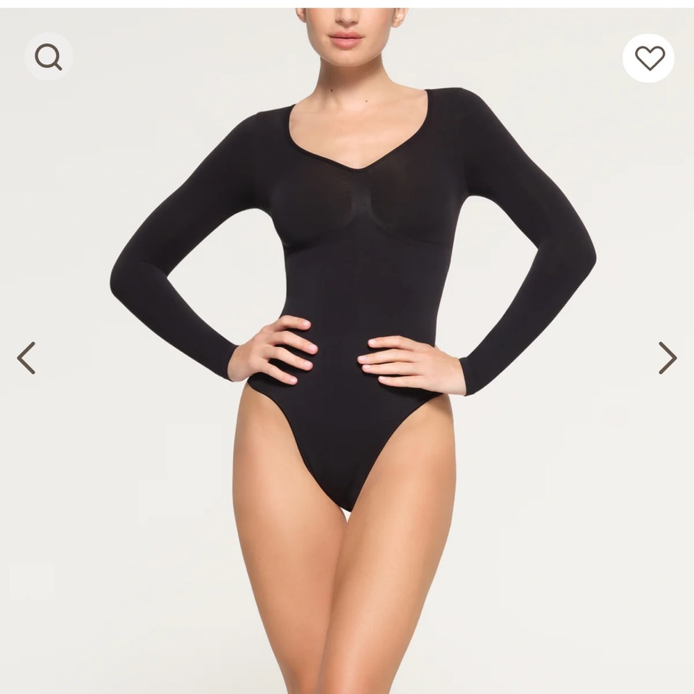 **SKIMS** Seamless Sculpt Longsleeve bodysuit *SMALL* **NEVER WORN**
